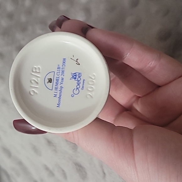 Liesl Spring Waltz Vintage Goebel Hummel 912/B 2006 - Picture 9 of 14